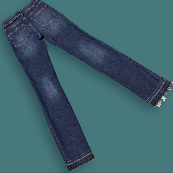 EUC Pilcro and the Letterpress cigarette style jeans with let out hem. Size 26 - Picture 3 of 11